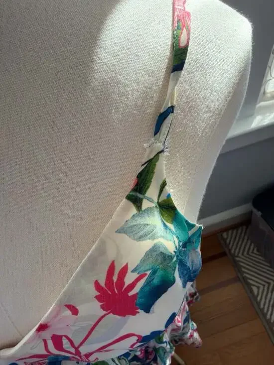 Parker 100% Silk Ruffle Front High-Low Floral Fiesta Dress Size Medium - Picture 7 of 9